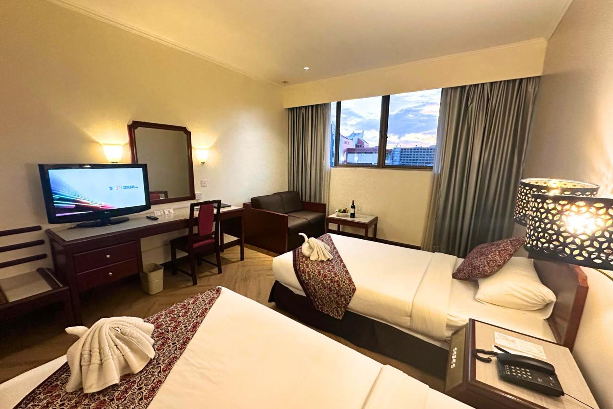 Shangri-la Hotel
