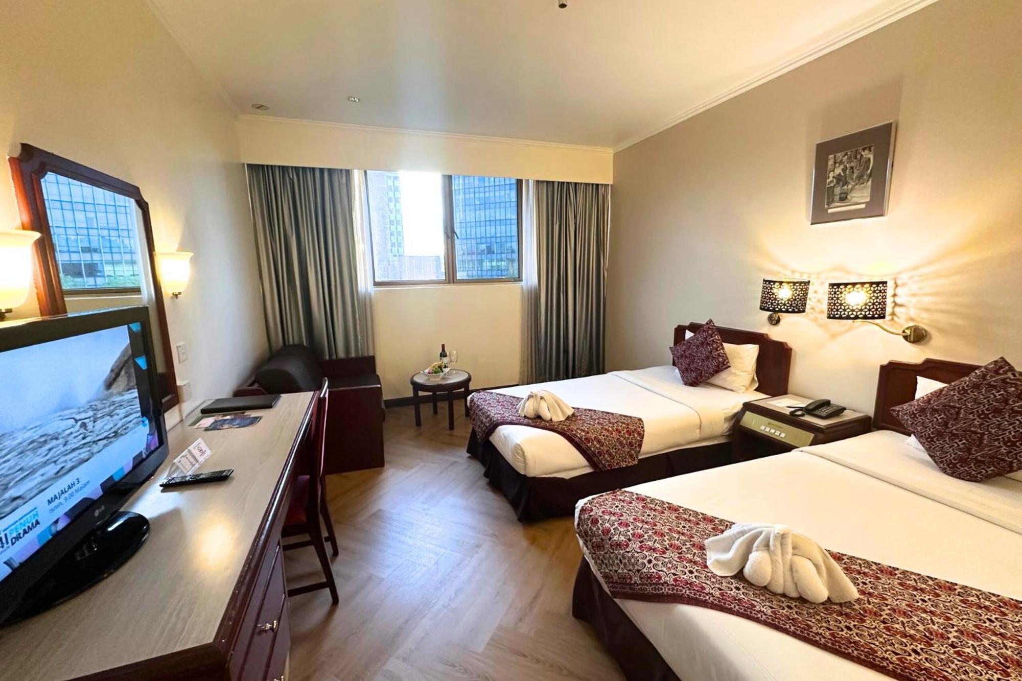 Hotel Shangri-la 3*