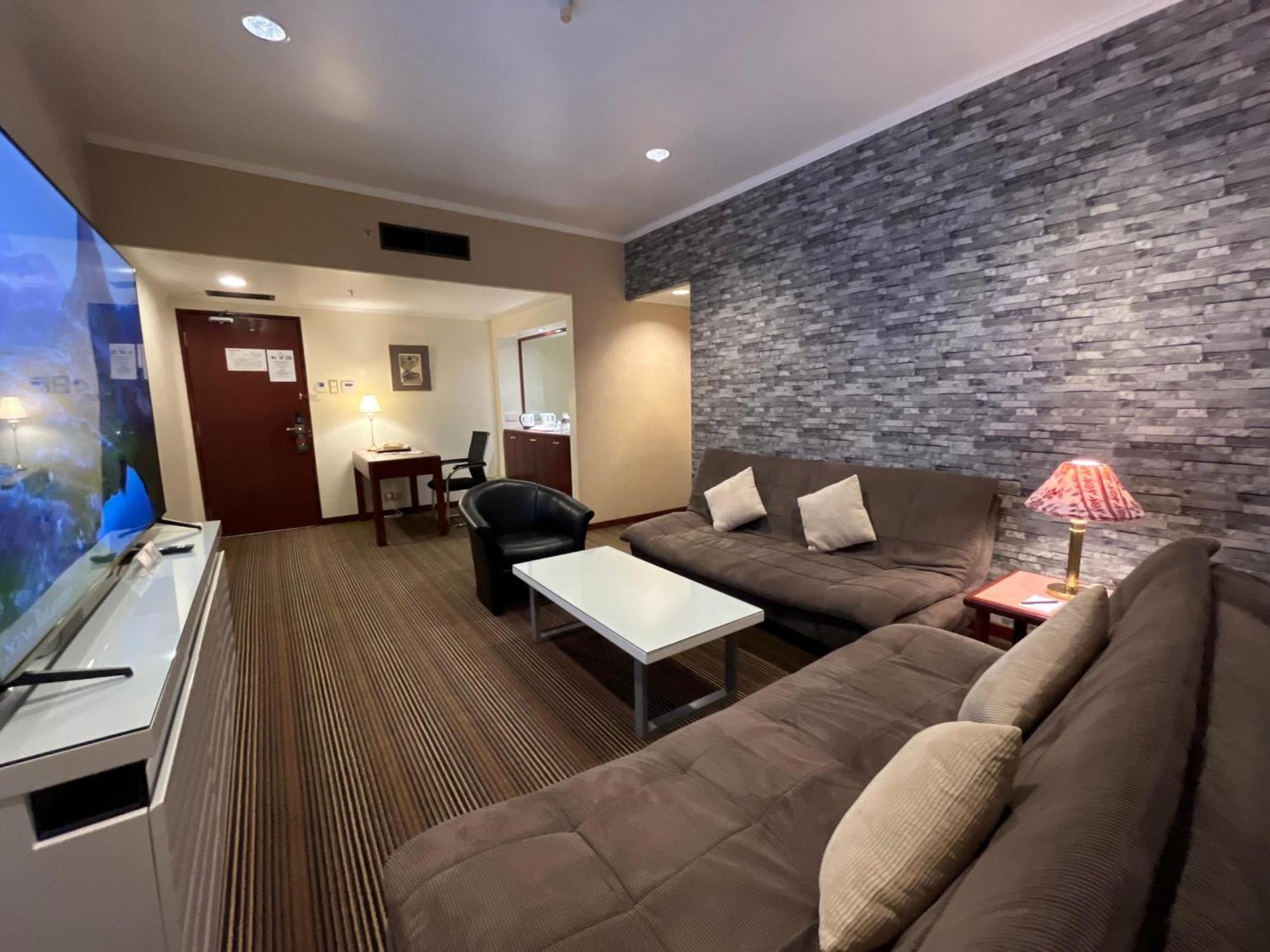 Shangri-la 3* Kota Kinabalu