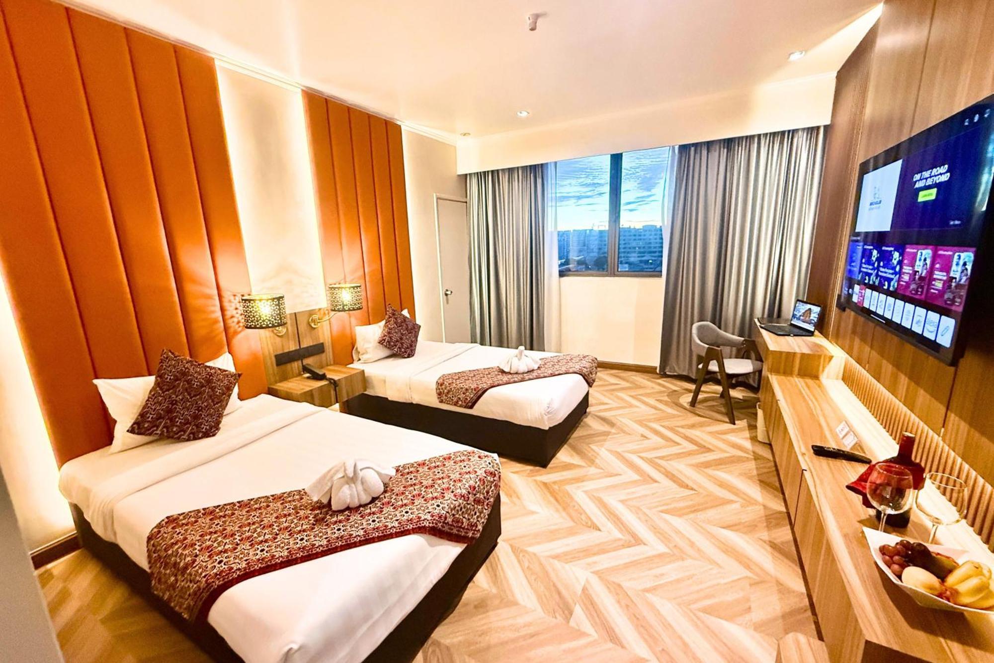 Hotel Shangri-la 3*