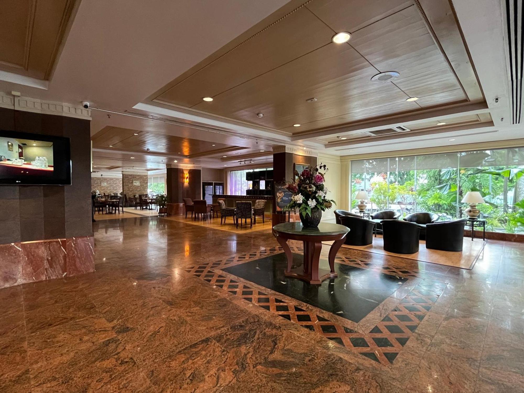 Shangri-la 3*